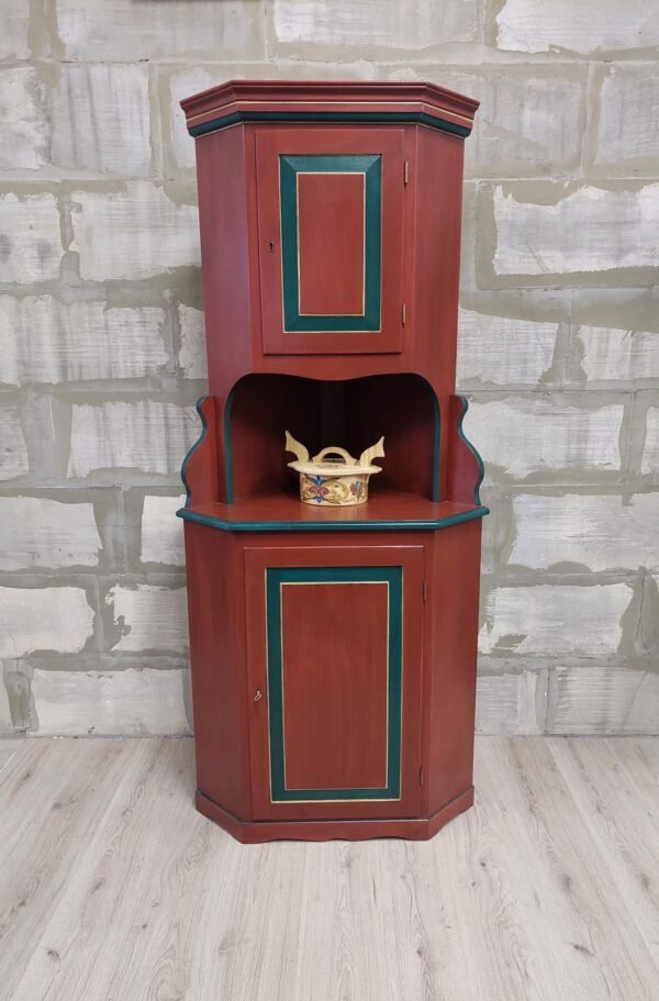 Pušinė dažyta kampinė indauja