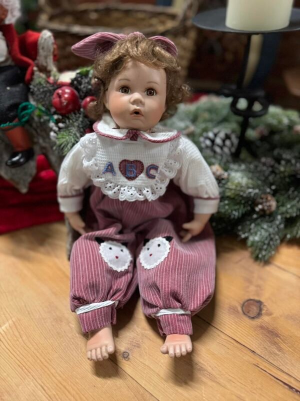 Porcelianinė lėlė