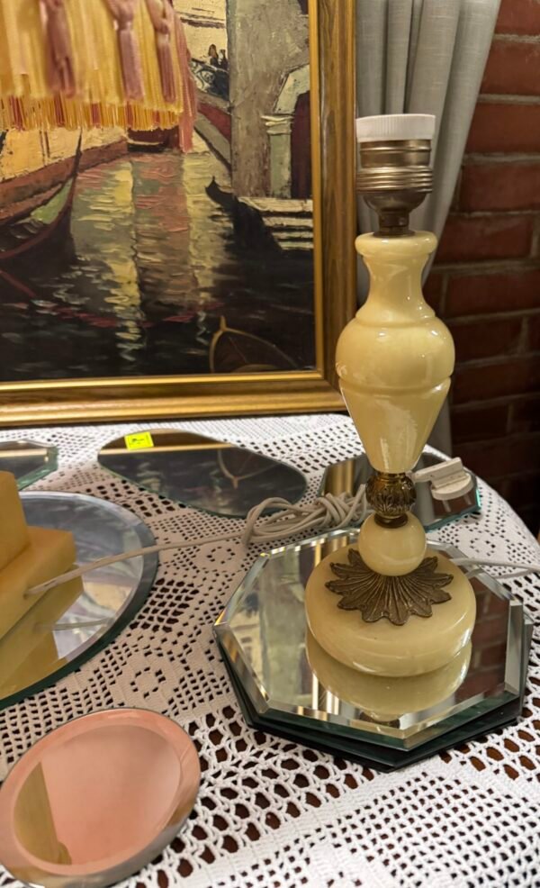 Stalinio šviestuvo koja