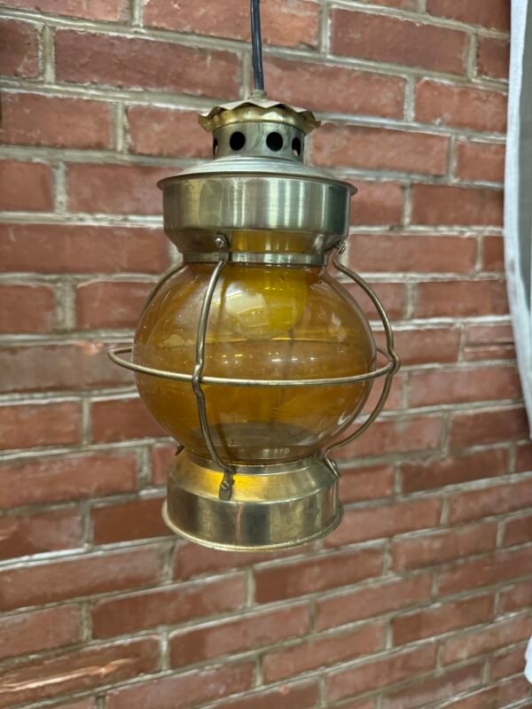 Pakabinamas šviestuvas