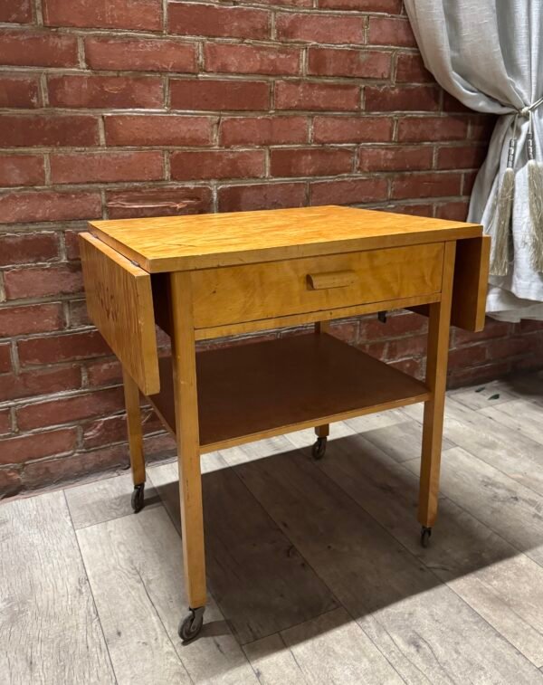 Senovinis išskleidžiamas staliukas su ratukais