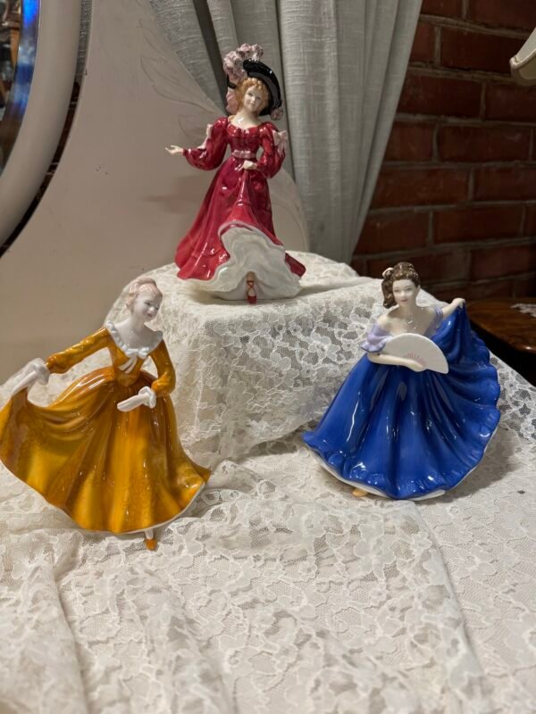 Kaulinio porceliano vardinės Damutės