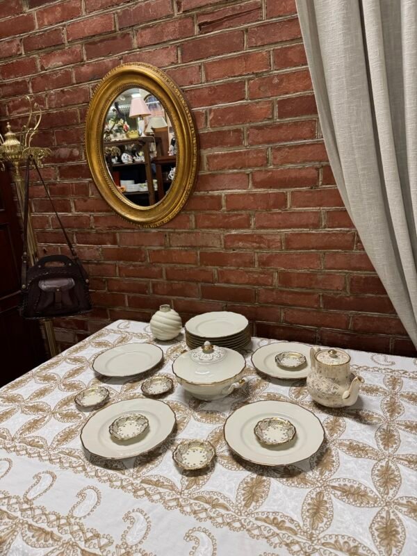 Elegantiškas aukštos klasės porceliano komplektas pagamintas Vokietijoje