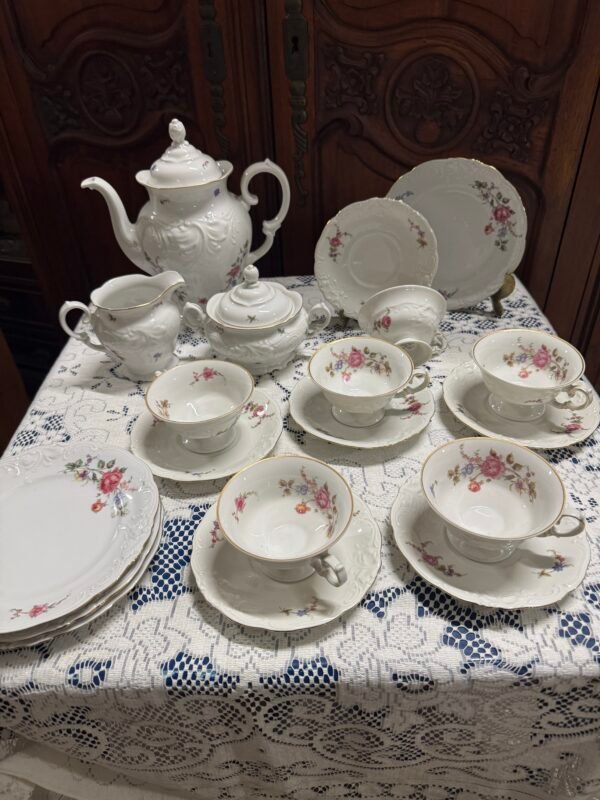 Lenkijos gamintojo dailus porceliano serviziukas kavai